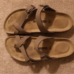 Brown Cushionare Sandals